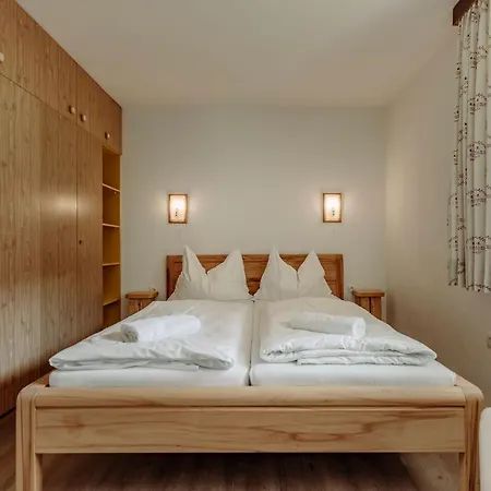 Stangl Apartment *